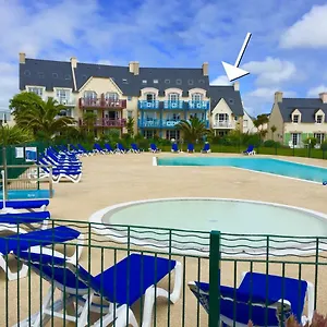 Appartement A L Ocean - Grand T4 Vue Grand Balcon Confort - Wifi Et Parking Gratuits - Piscine A Environ 25 M - Centre Ville, Tous Commerces, Marche, Et Port A 10 Minutes A Pied En Longeant La, Guilvinec